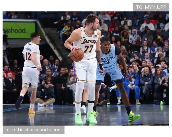 东契奇复出后状态火热 洛杉矶德比成其正名之战